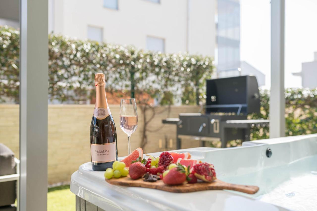 Apt Gioan Novigrad, 500M To Sea, Private Heated Jacuzzi, Bbq, Private Parking Novigrad  Luaran gambar